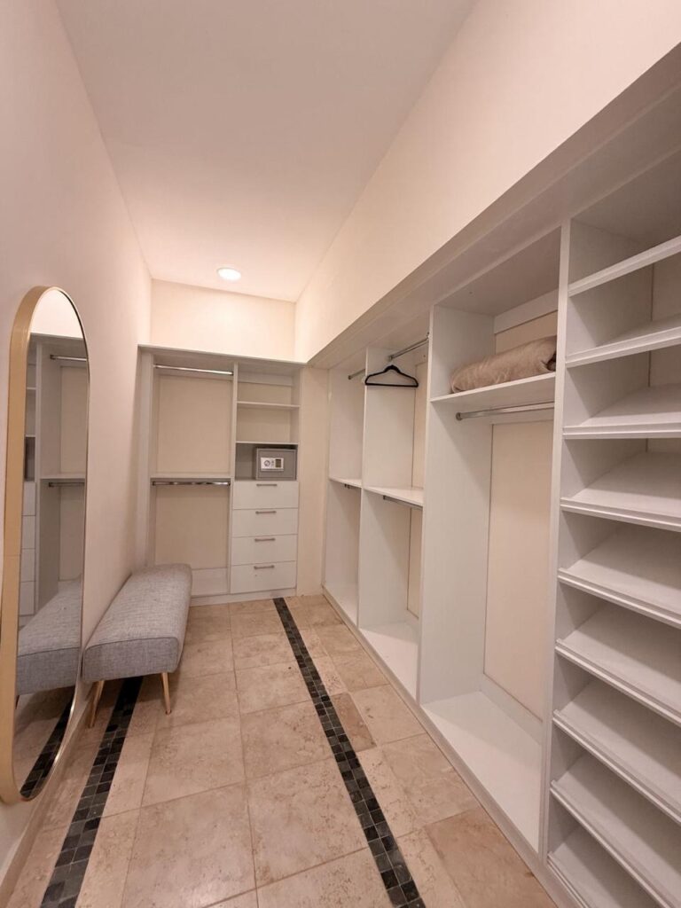 19d7d519-c5fa-42a4-a328-48e151e1e727