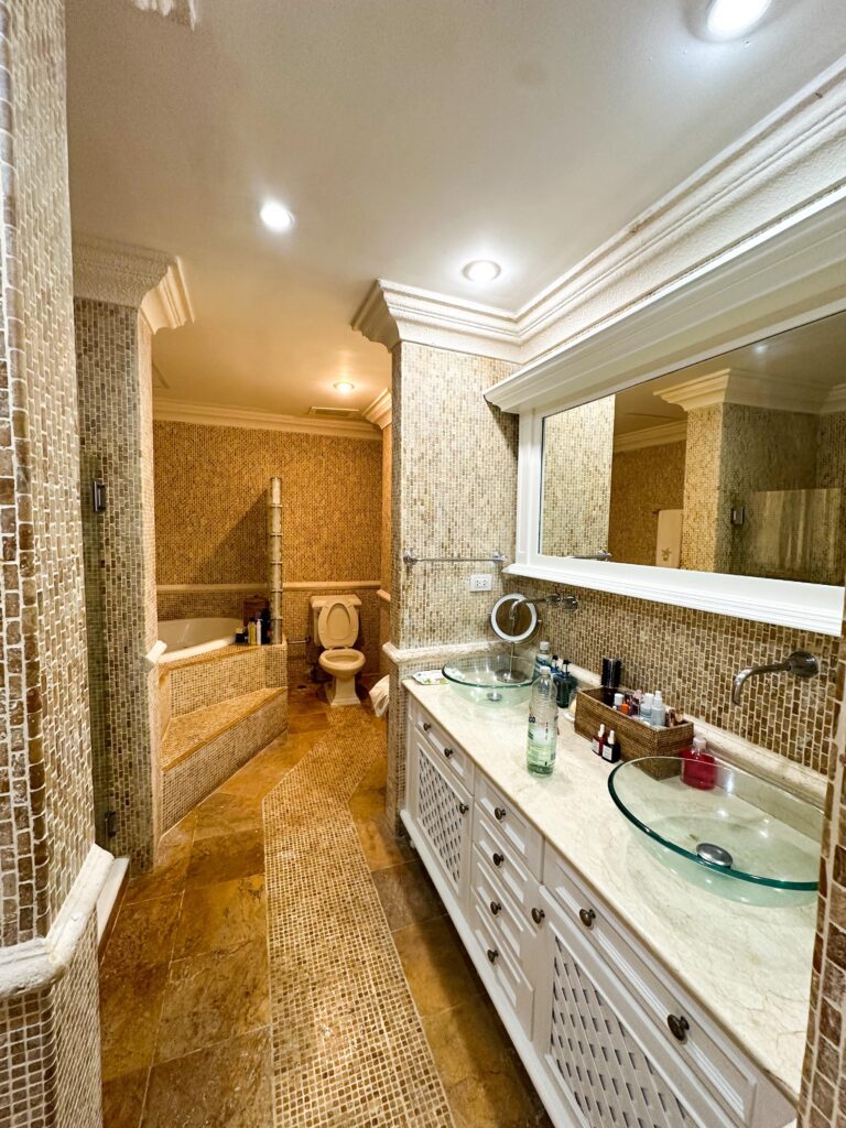 1fd389cf-f93f-4826-b2a6-96a5077f9250-1