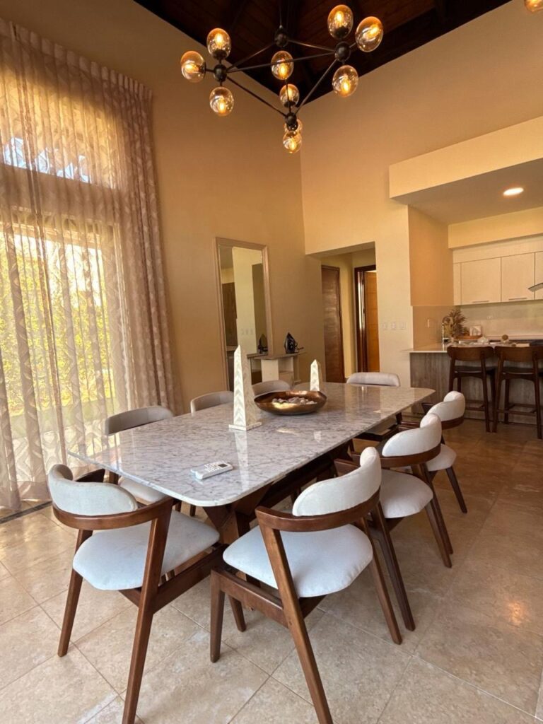 82c2a8d0-f3cc-45e6-aac2-9835f40008e0