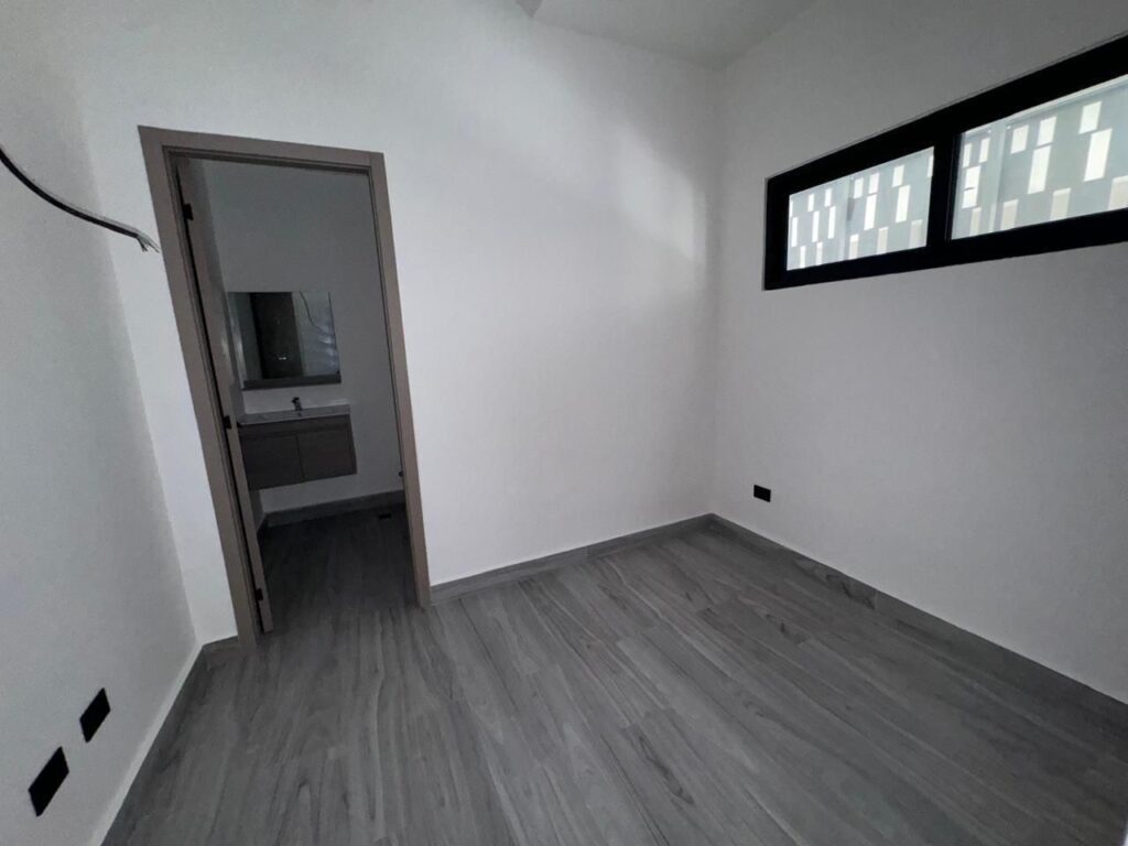 8f33483f-b54e-47b1-8e54-4df10f5ec7b9