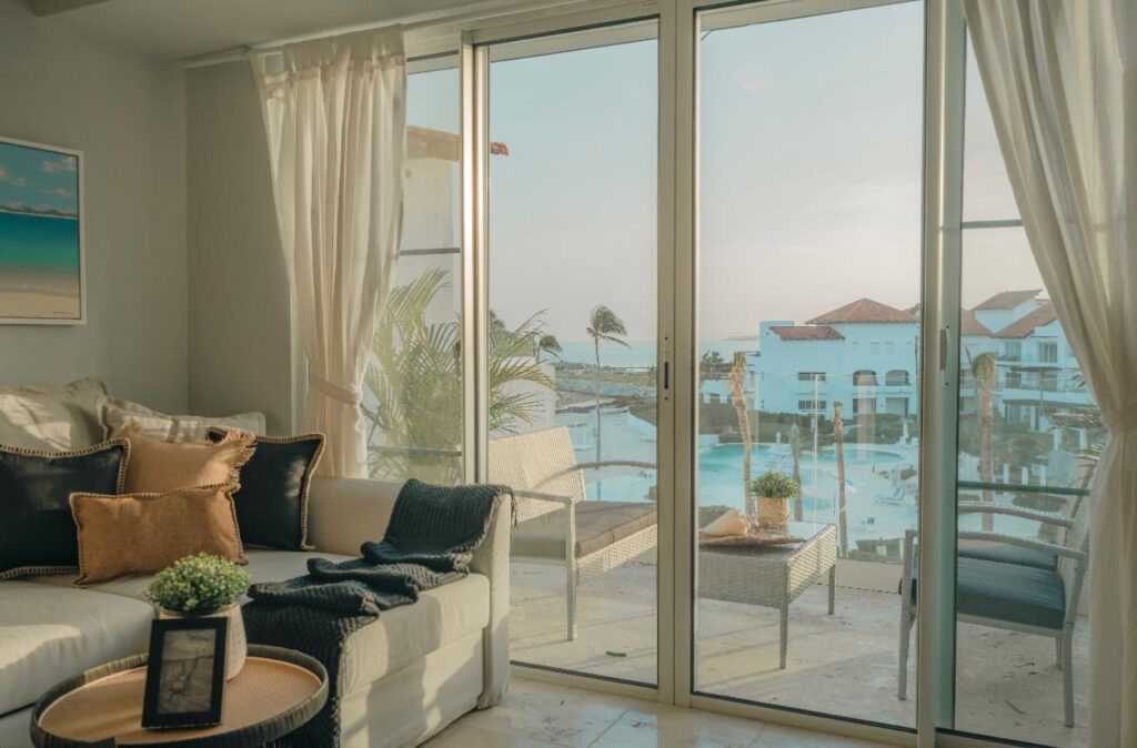 9ee80b7a-2d87-49fd-9005-eaf3ed7dcea4-1