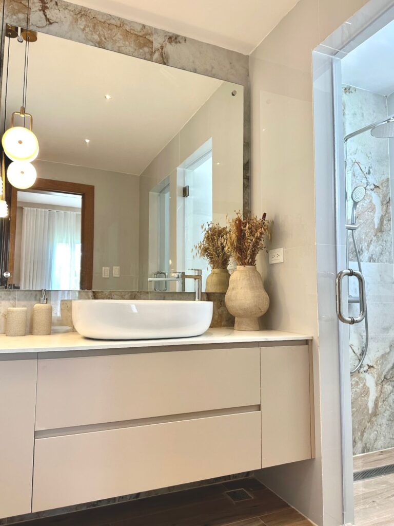 a55359e6-b3b6-4d50-a134-7f14d0babb46