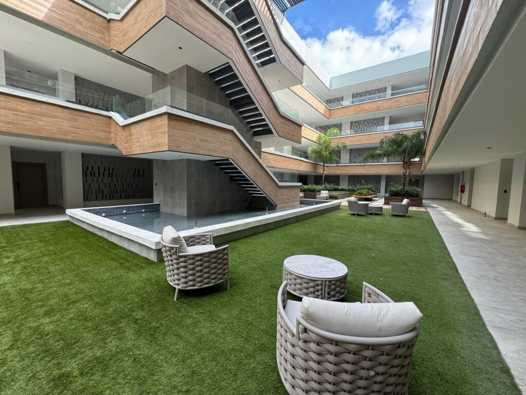 aebe3fdc-647e-4055-993f-8663c453b61a