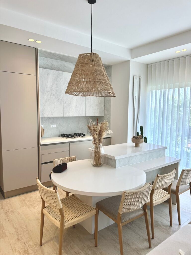 d49b21ce-6619-40cc-9e59-099979c23611