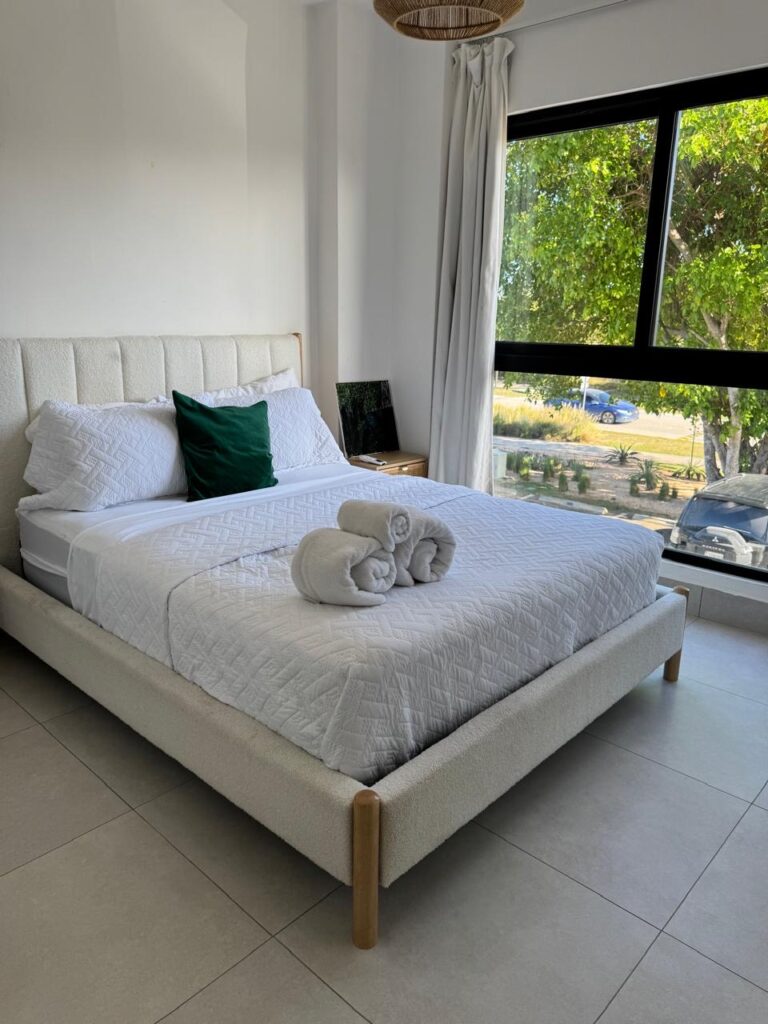 d02c8471-8390-4698-8582-7be30ecea210-1