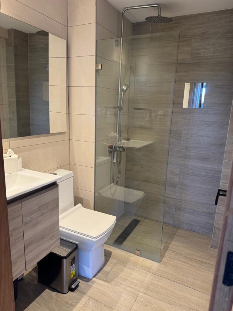 e01b3dd1-56da-4276-8f0a-d75644a30166-1