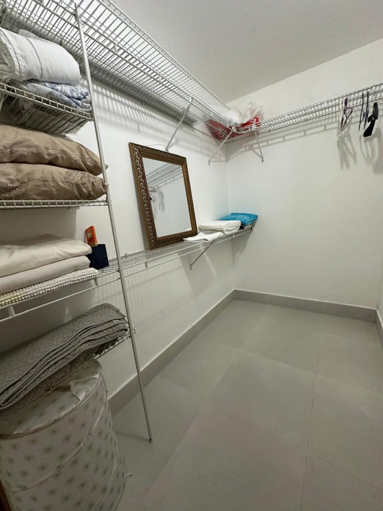 13631263-0c68-4983-a361-de9c835d8700