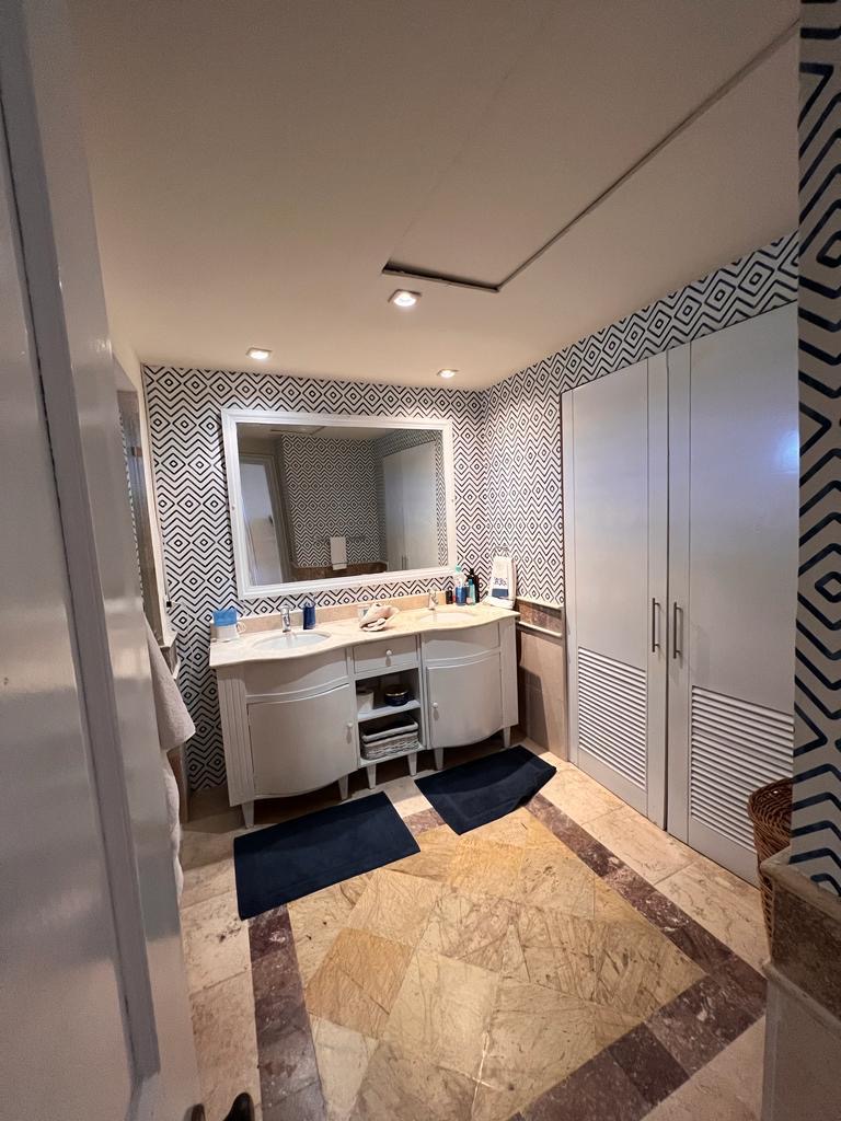 8a50cd7b-c0eb-4249-baf2-66939fb21bf1