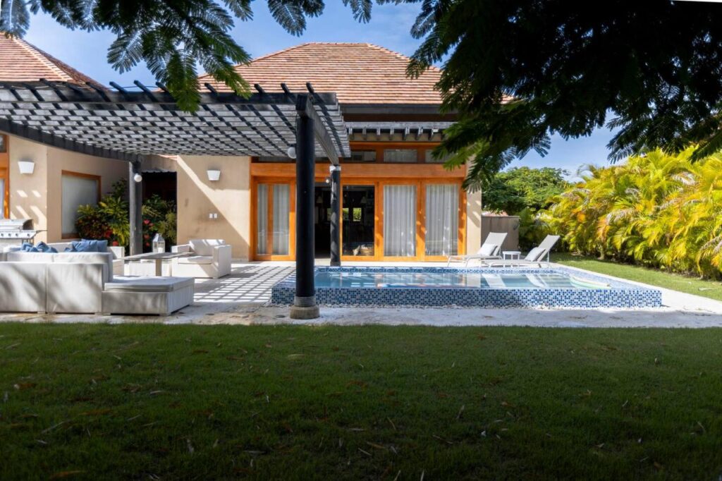 a0e83b70-c8ac-4d8d-a8b3-871f7d045c82