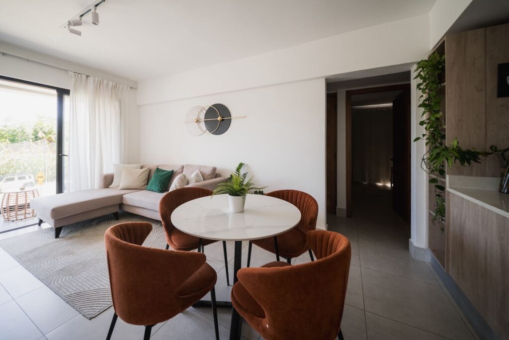 b411d633-48ed-4054-8865-63a814ea63e7