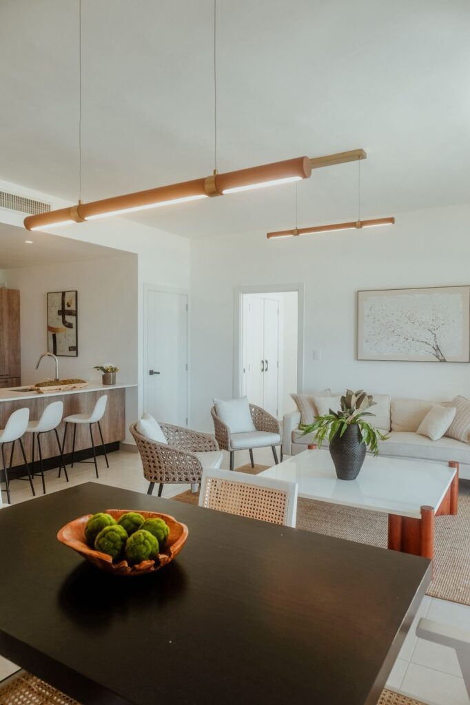 b5374b01-8d80-45b0-8ce1-879979fd7159-1