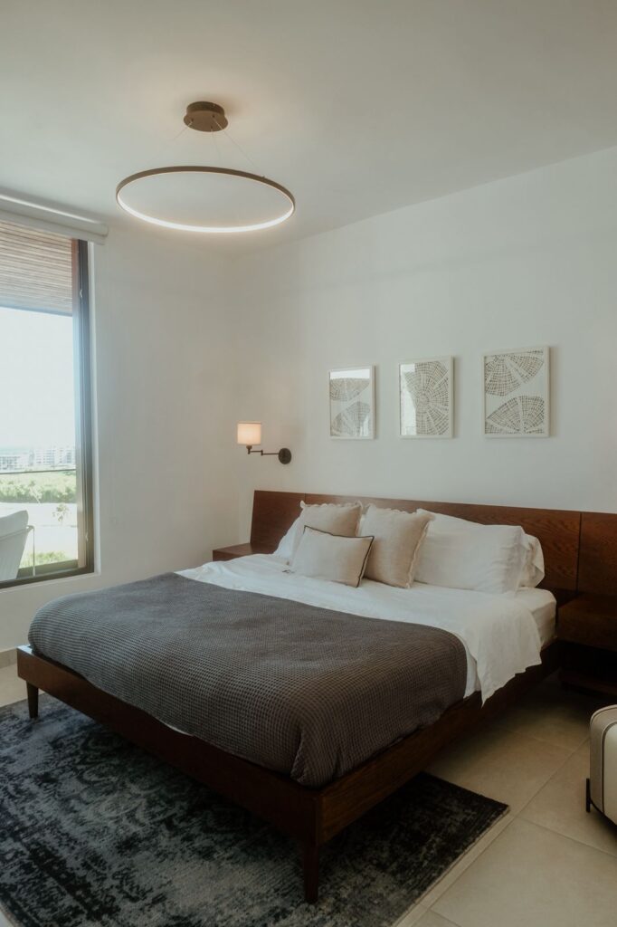 c1d2f3fd-36ed-4e31-886a-18d8c7e7ebe4