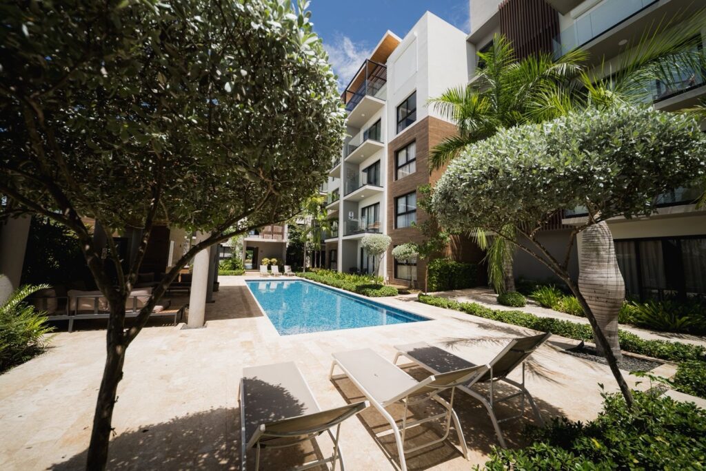 dd10cf04-acbf-4c42-81fb-8dd00f49b3da