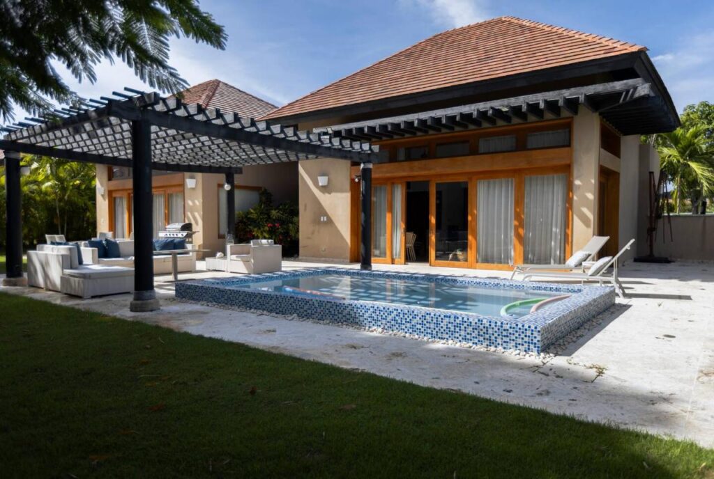 e8f10d42-2cdb-4531-82bd-e89a53b9d675