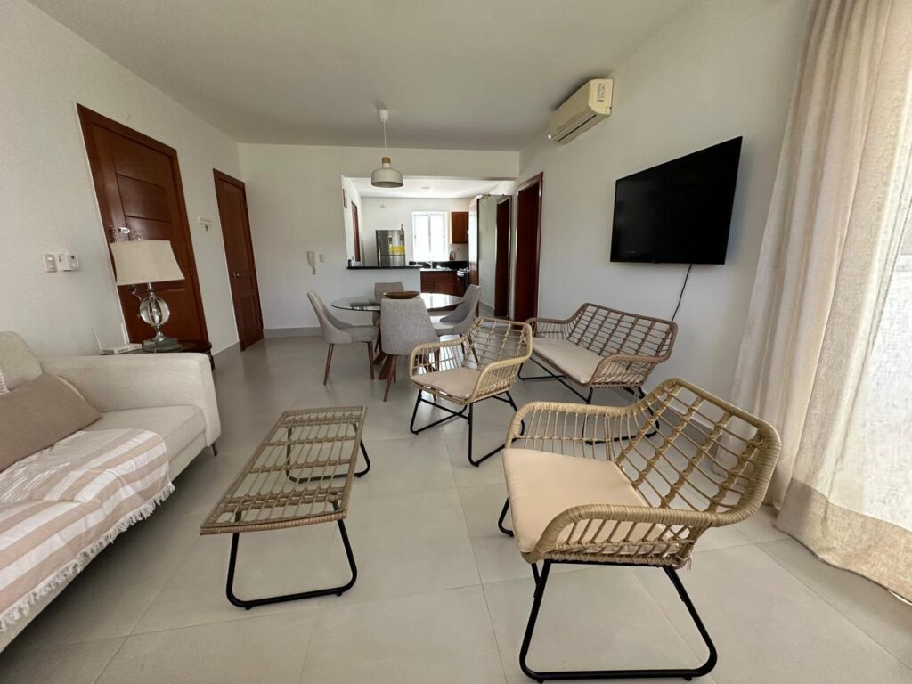 efd2ff4a-5cb5-4be9-82c0-cf16588ecd02