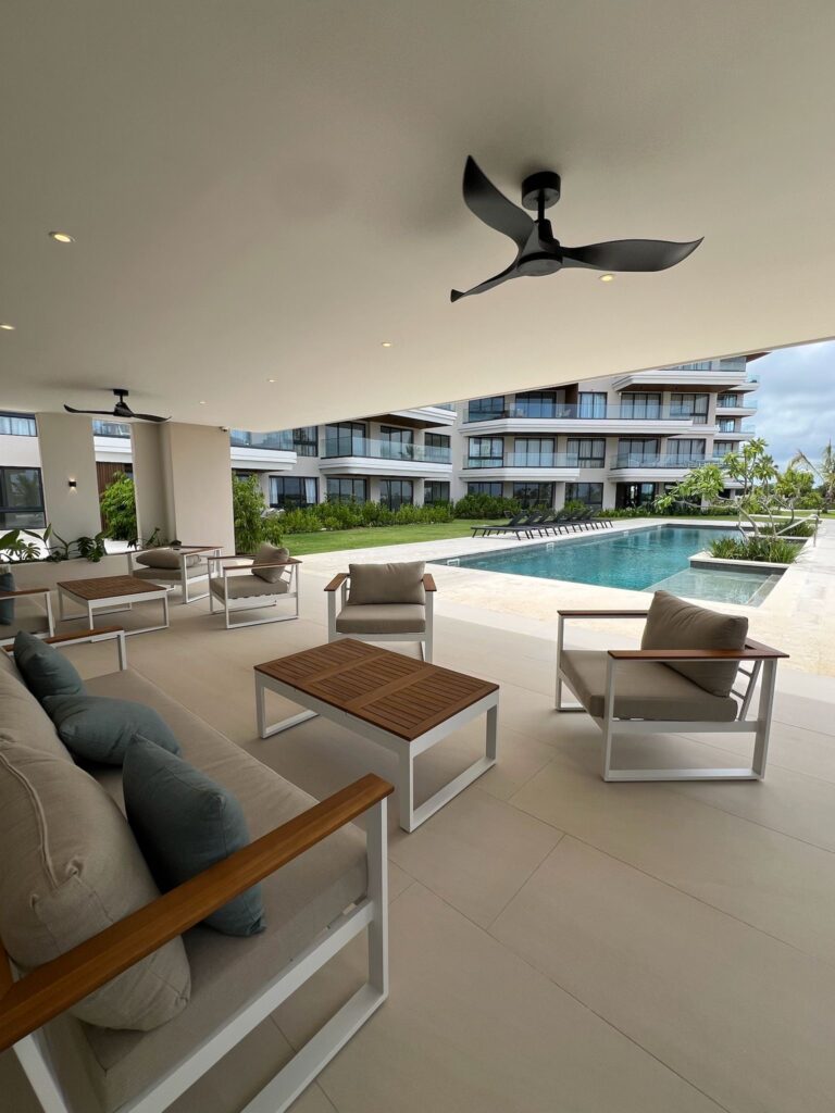 082ACD8E-661F-4798-BC99-D50E1C66F416-1