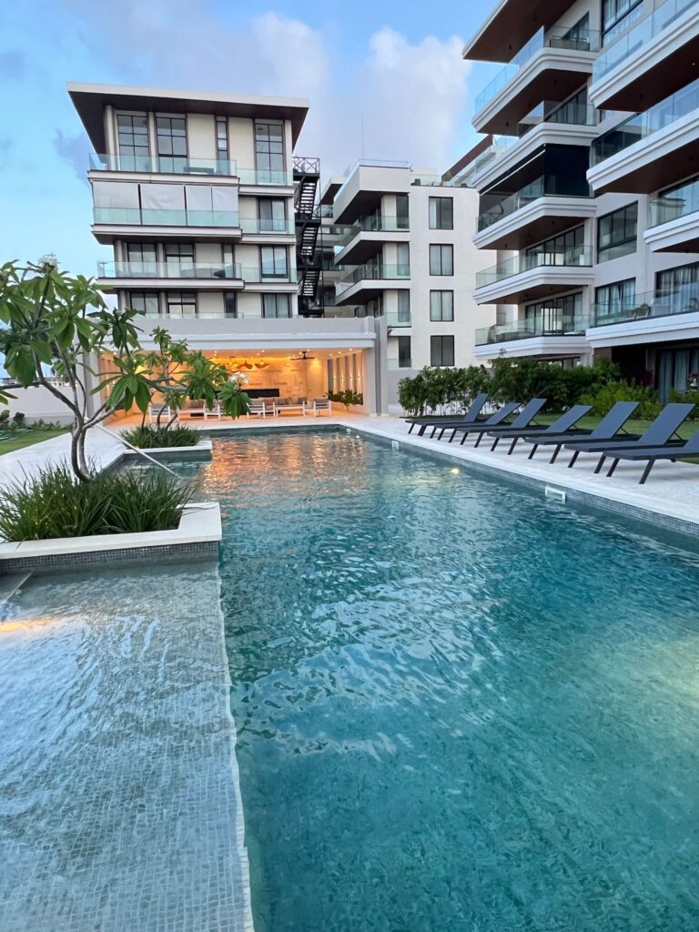 3301CE3D-3122-43C8-A4BA-ED6DA91C7CFC-1