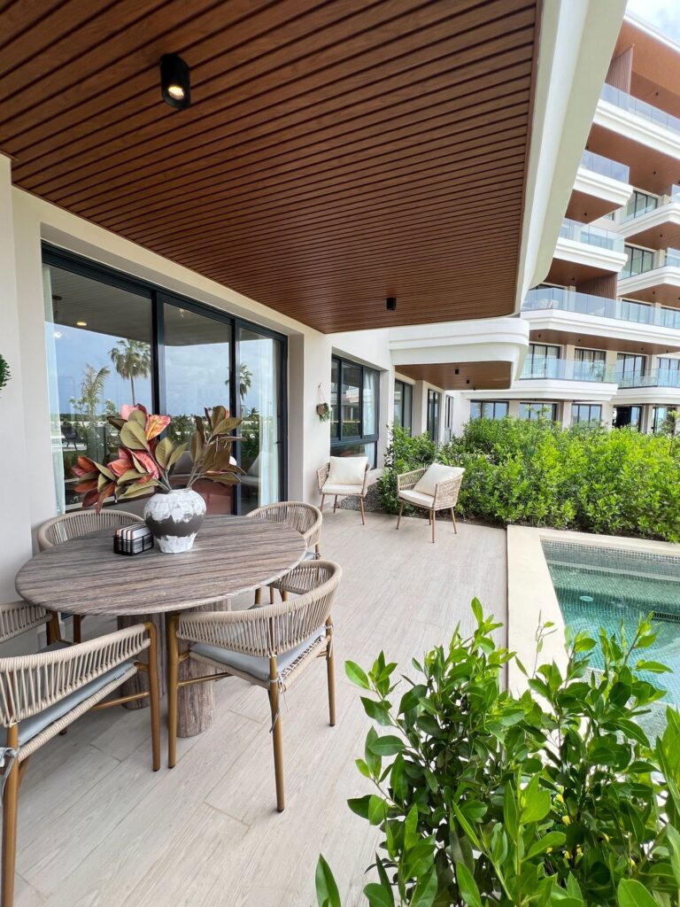 8ACF43C3-0336-4F83-AFCF-054679A80FDF-1