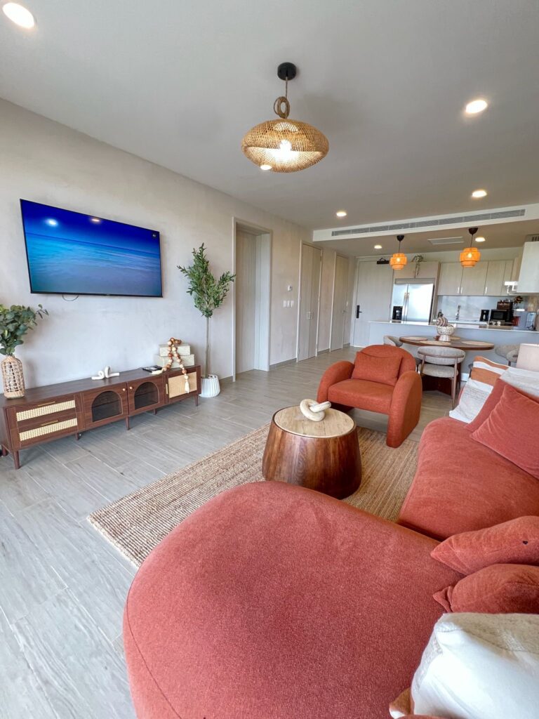 A67CB6ED-53ED-46C4-AFD0-20E4CAC79E18-1